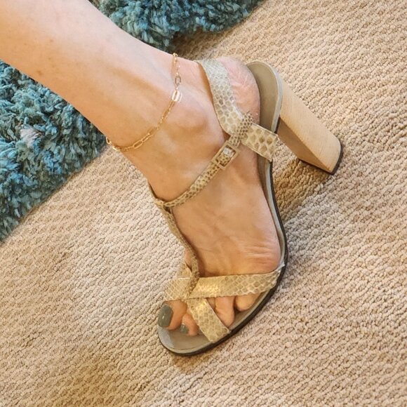 GUCCI Snakeskin Strappy Block Heel Sandals – Beige – Size 9 - Picture 7 of 9